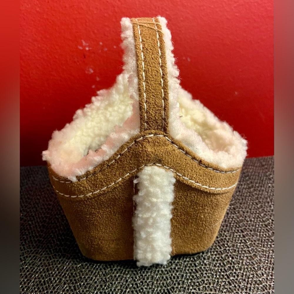 Bath & Body Works Cream and Tan Shearling Tote Soft Carrier Shower